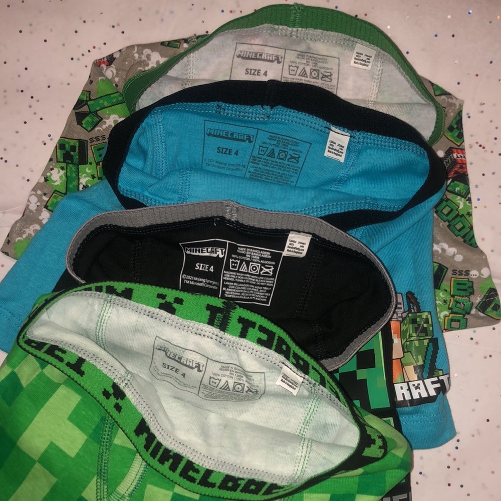 4 Minecraft Boxers - Picture 3 of 3
